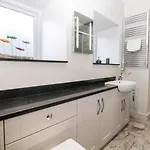 Granary Апартаменты